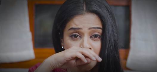 Fan pages are going tripping over a new leaked video of Priyamani crying! The actor known for her all-natural roles and remarkable acting