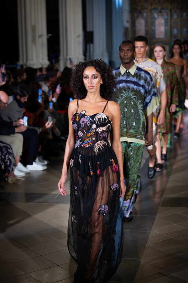 Aarti Vijay Gupta Showcased Postcard from Kashmir collection using LIVA Reviva at London Fashion Week 2024