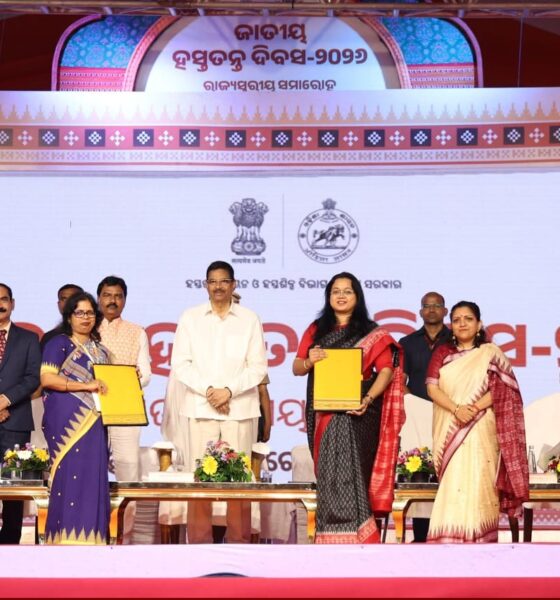 Birla Cellulose's Handloom Initiative Brings New Possibilities for Traditional Weaving 112 Birla Cellulose sustainable Livaeco™ fibres supporting India’s handloom weavers
